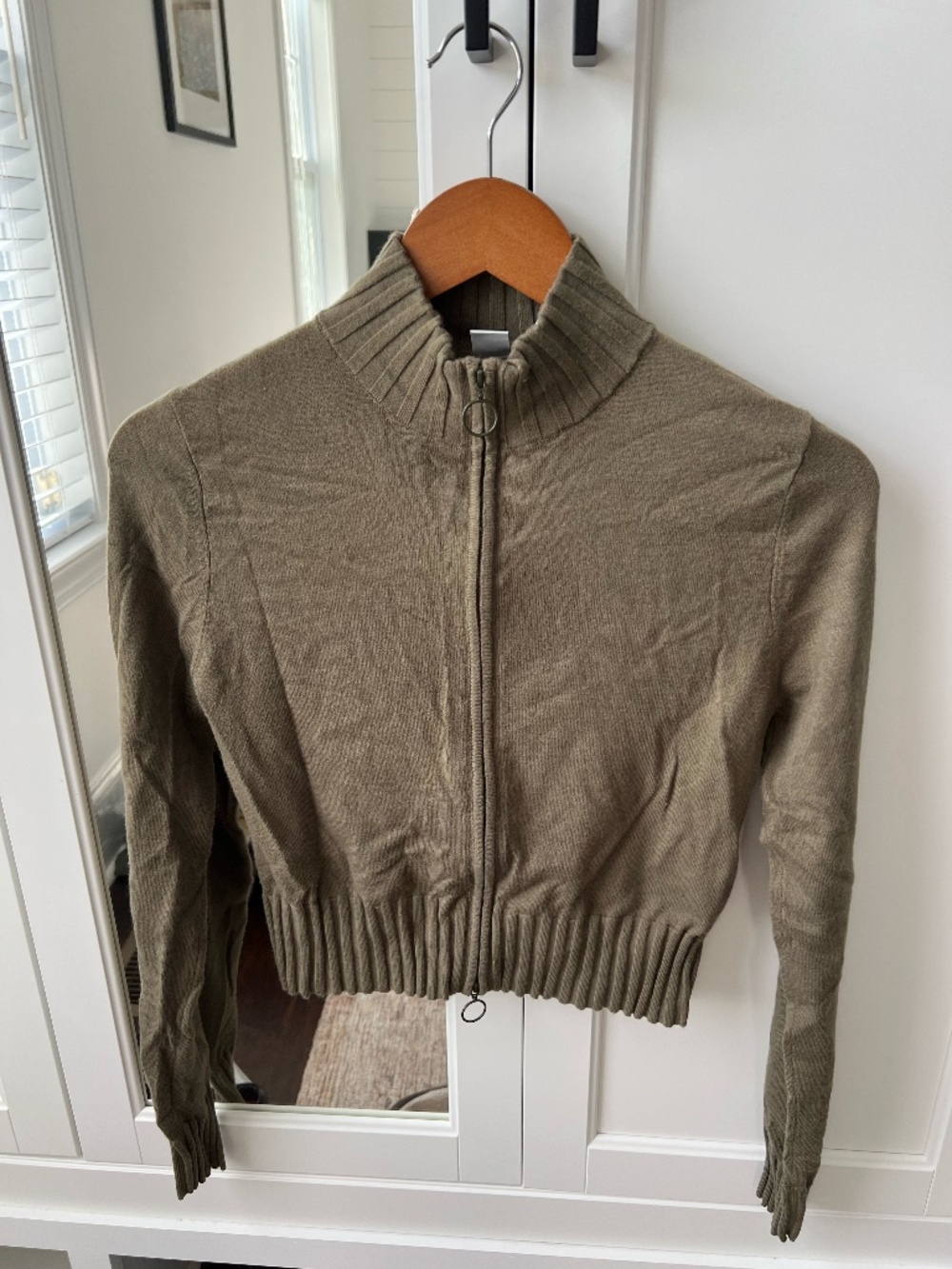 TWIK Simons Olive Green Full-Zip Mock Neck Cropped Sweater Small